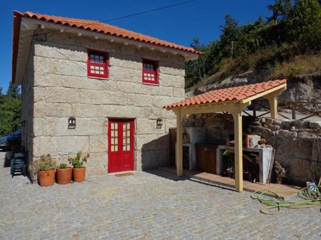 アマランテ "Bouca Drigues" Casa Antiga De Pedra Com Piscina E Vista Rioヴィラ エクステリア 写真
